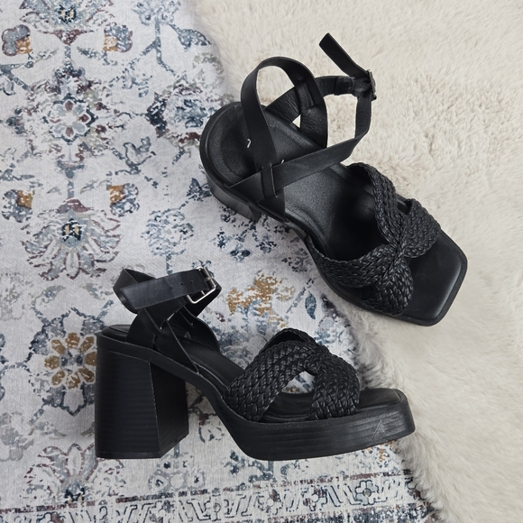 torrid Shoes - Torrid Crisscross Platform Heel Sandal 8WW